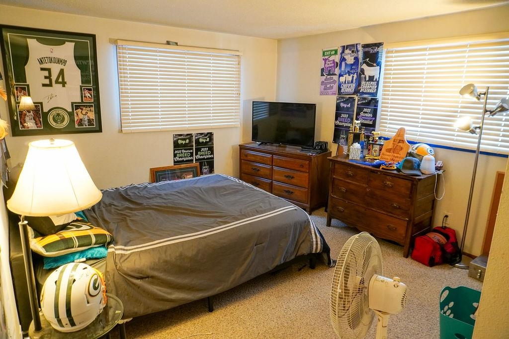 16237 Huckleberry Road