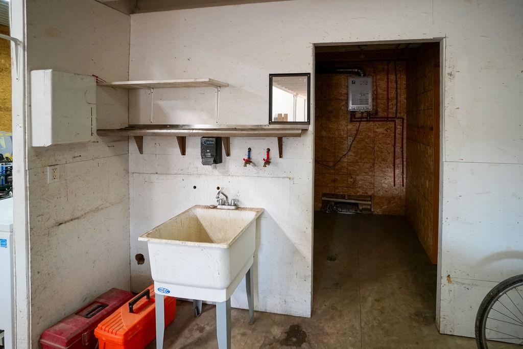 N5445 Town Shop Road