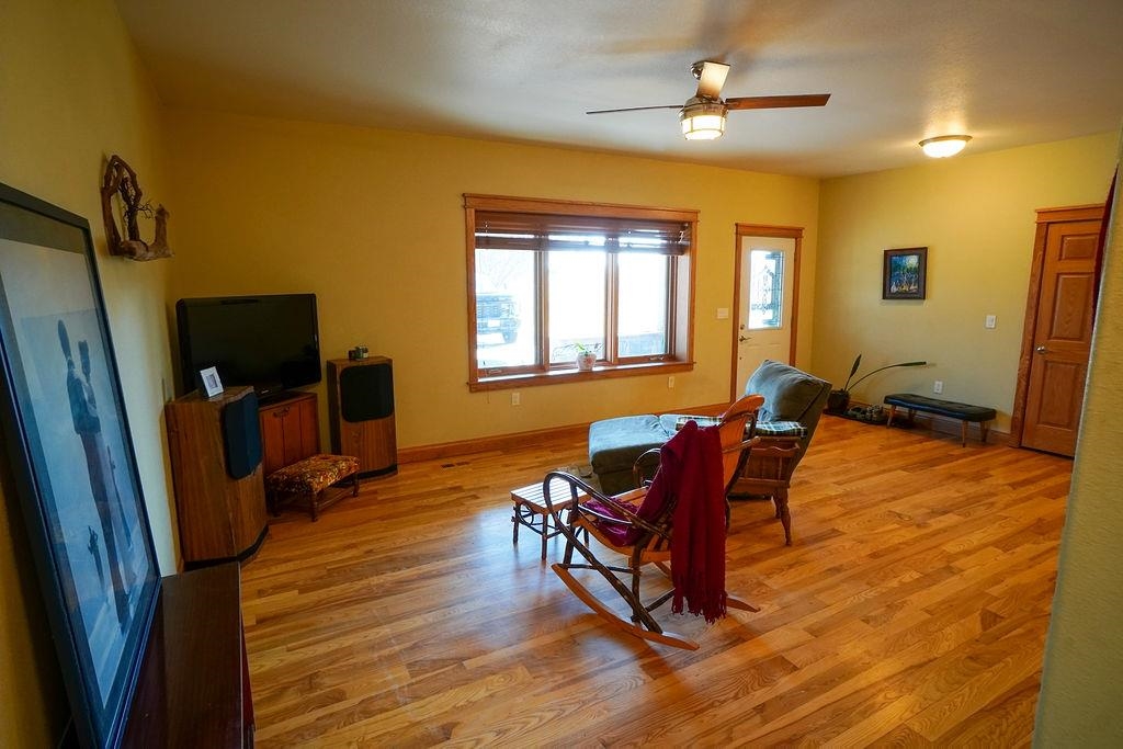 N5445 Town Shop Road