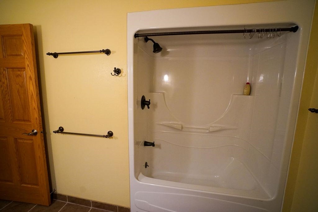 N5445 Town Shop Road