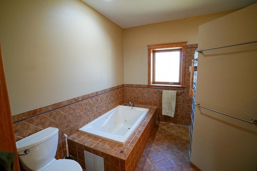 N5445 Town Shop Road