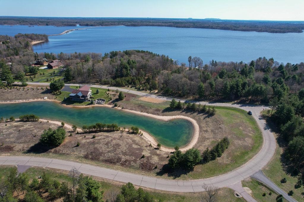 N5452 Bayshore Drive