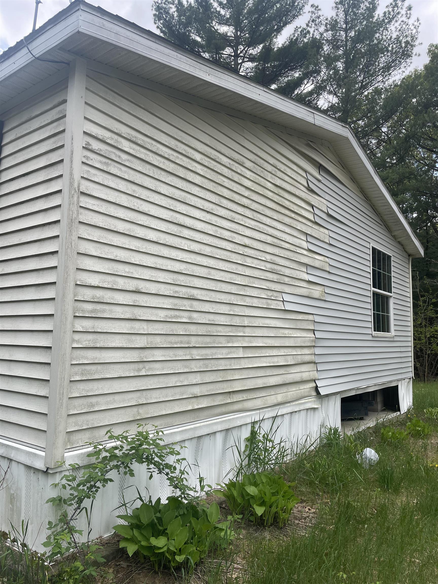 1124 Evergreen Court