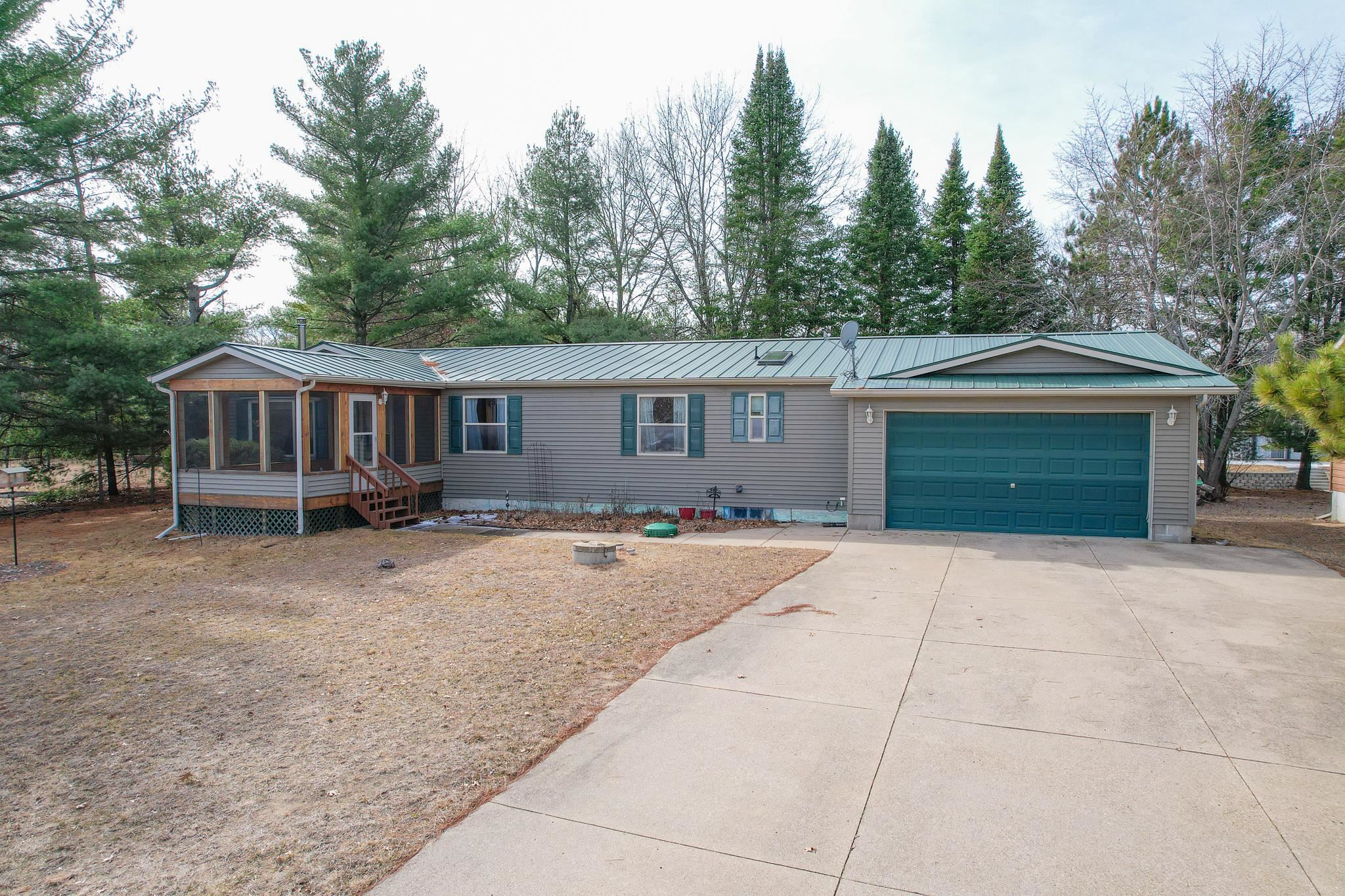 N7957 15th Avenue