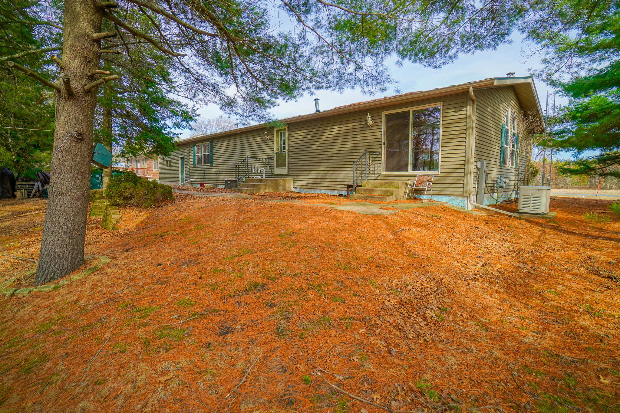N7957 15th Avenue