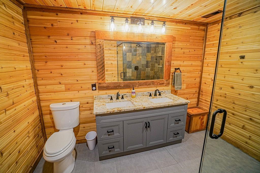 W5453 North Shore Drive