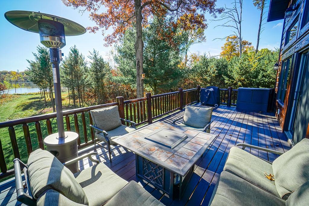 W5453 North Shore Drive