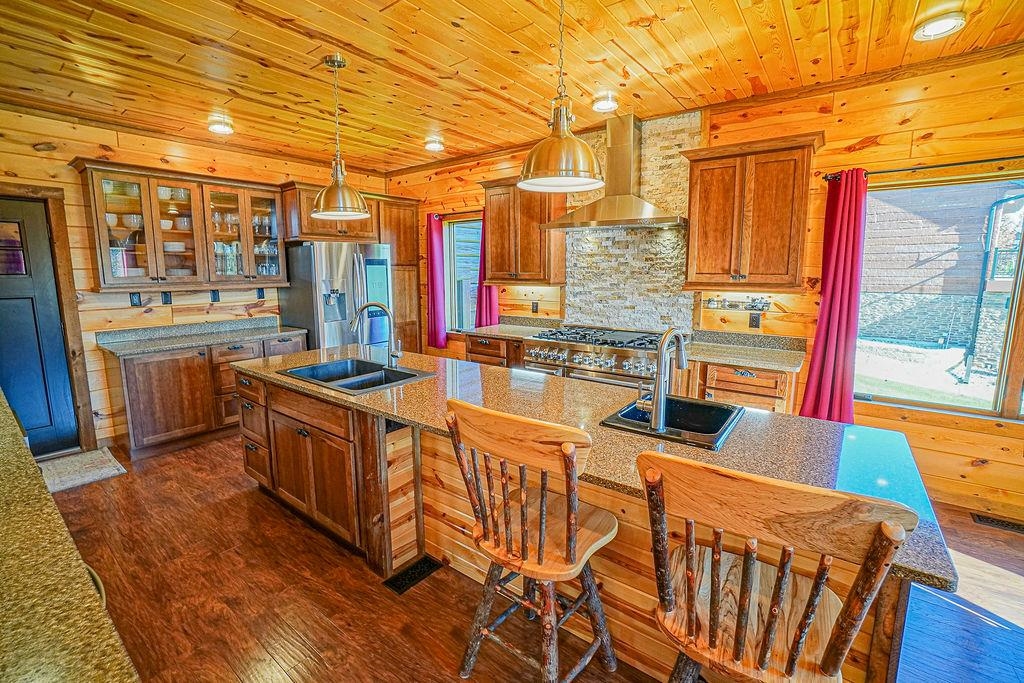 W5453 North Shore Drive