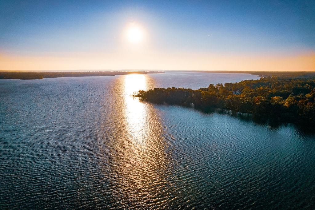 W5453 North Shore Drive