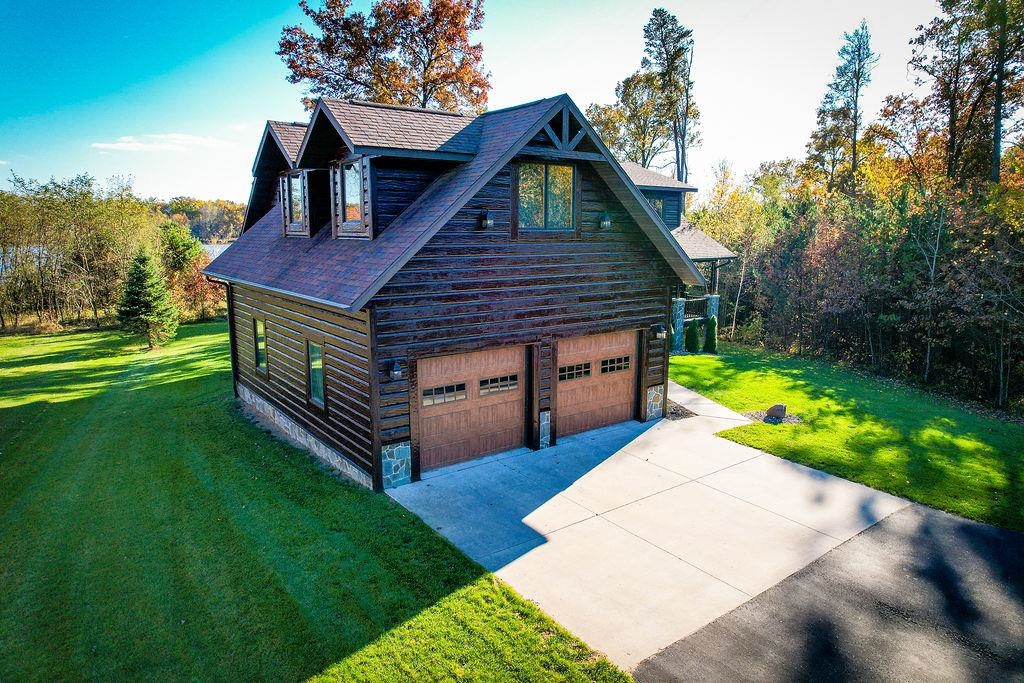 W5453 North Shore Drive