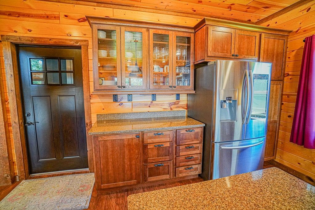 W5453 North Shore Drive