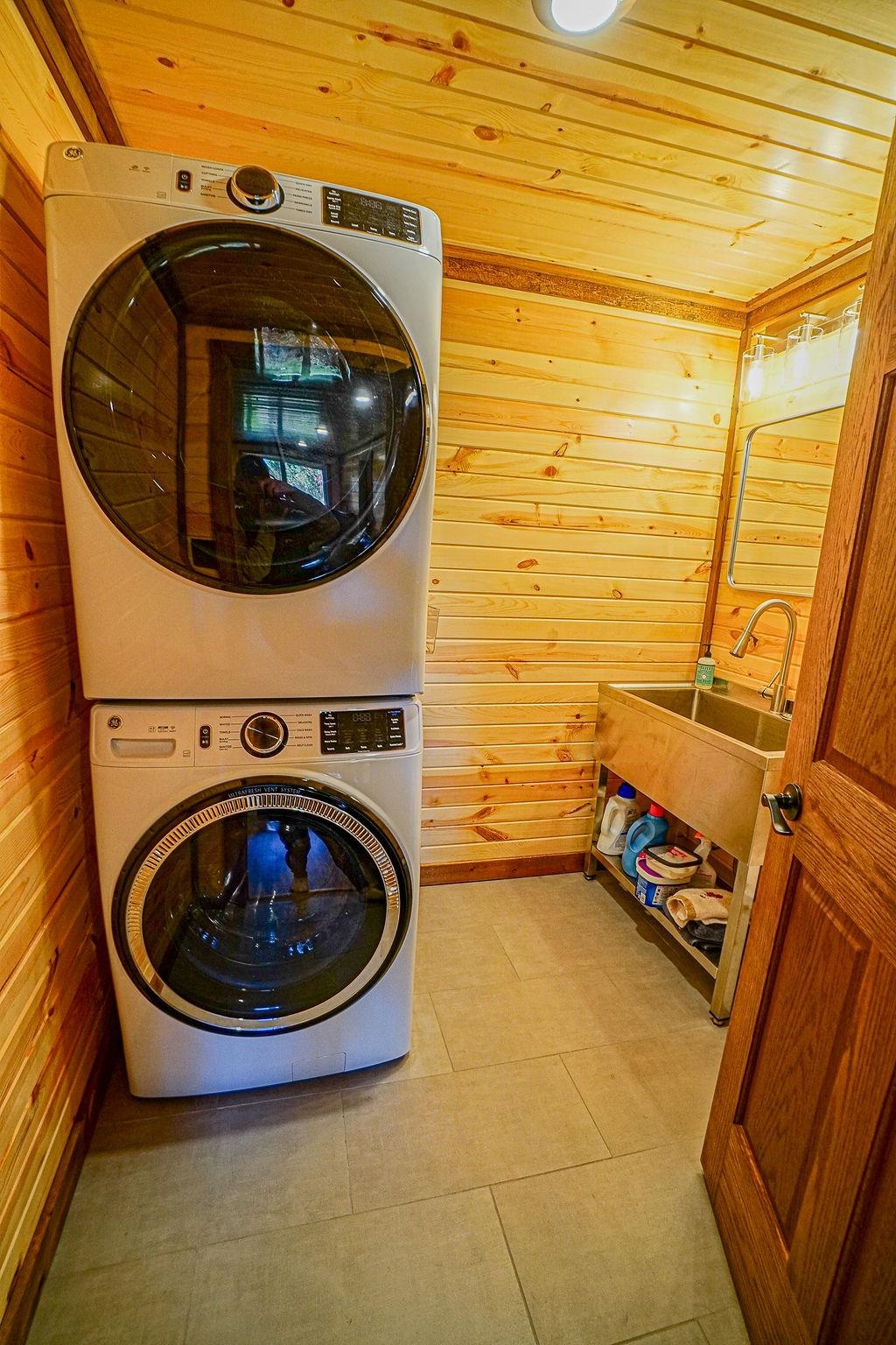 W5453 North Shore Drive