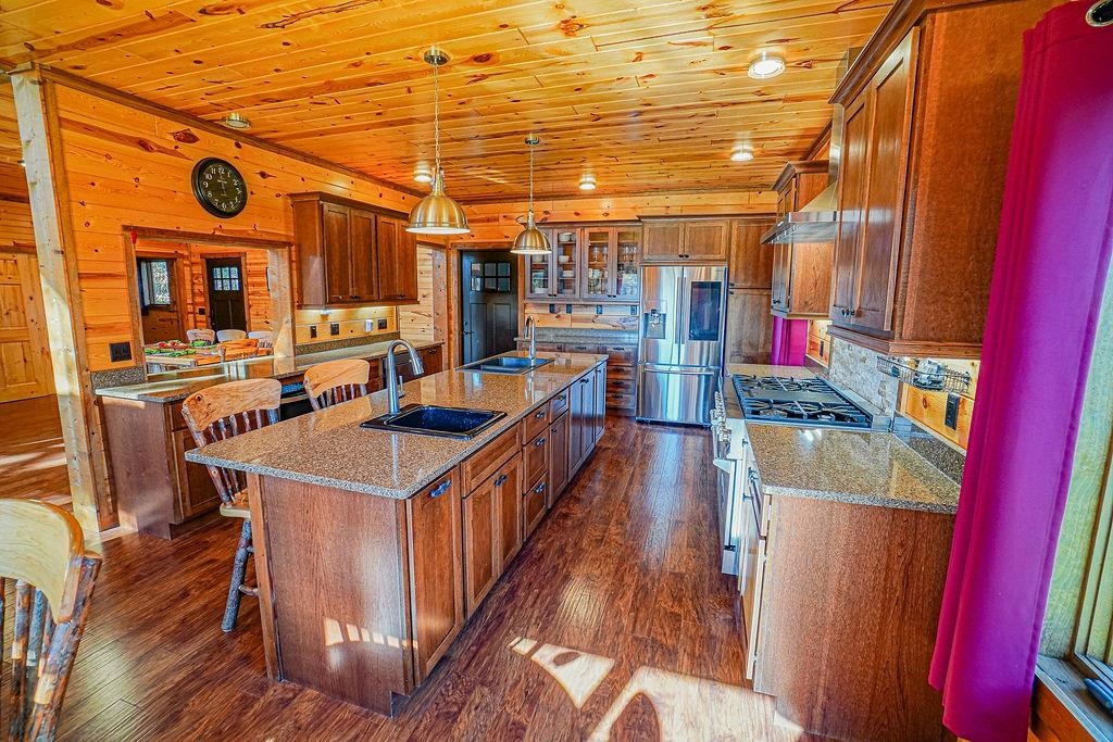 W5453 North Shore Drive