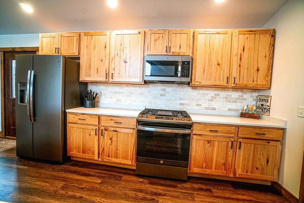 N8610 Island View Drive