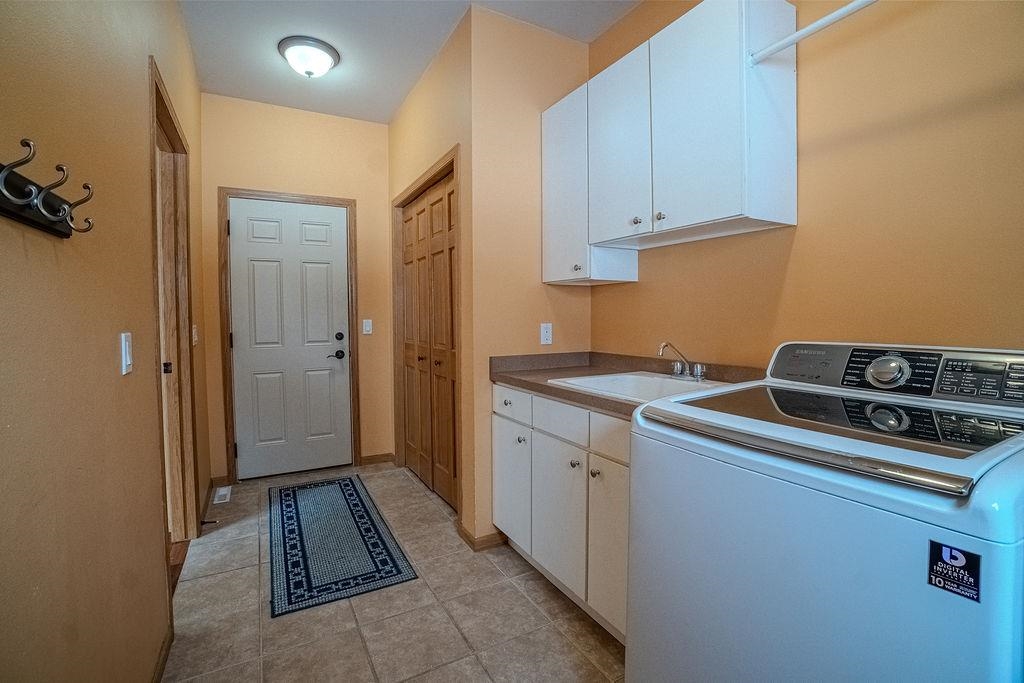 5648 Silver Oak Drive