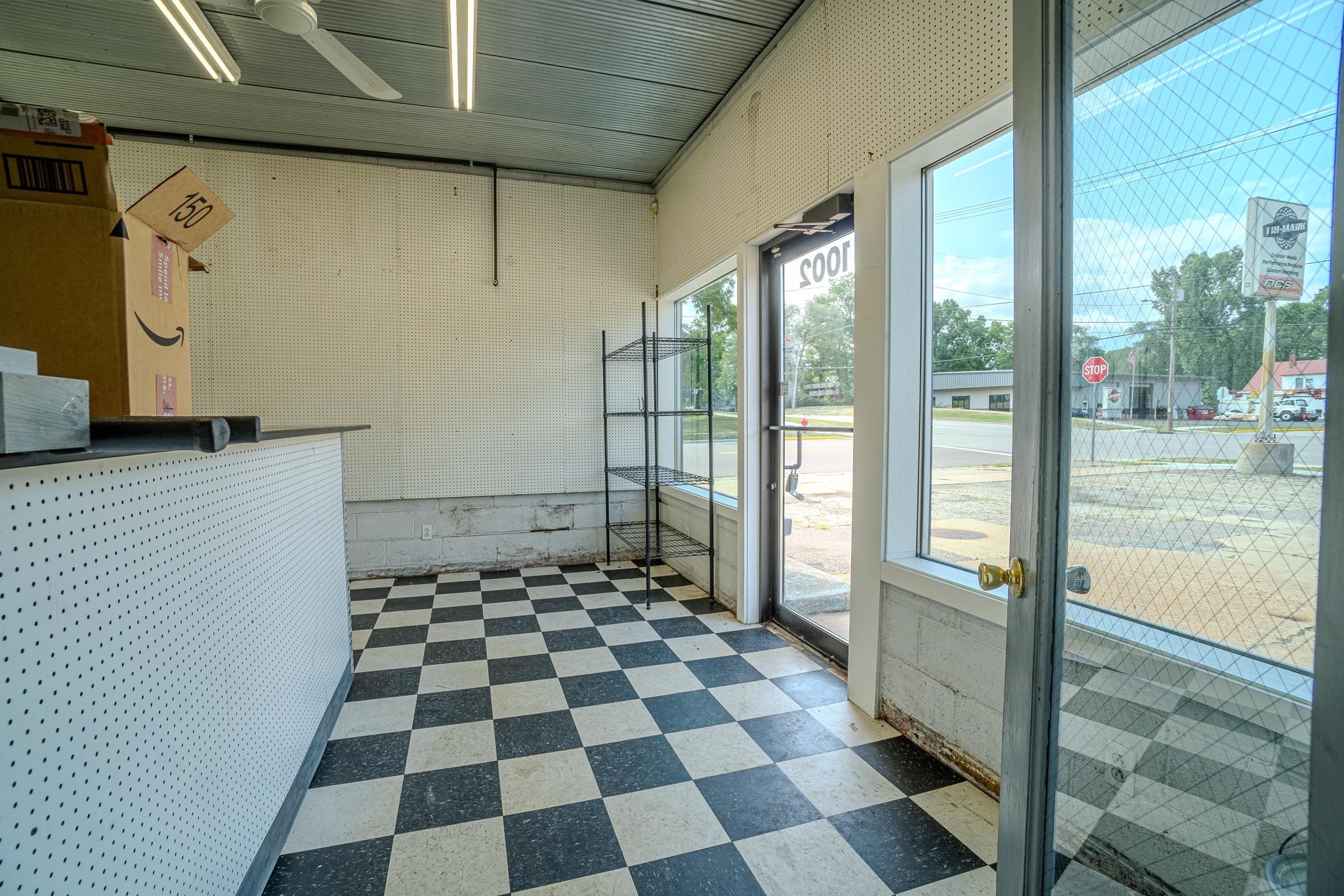 1002 E Main Street