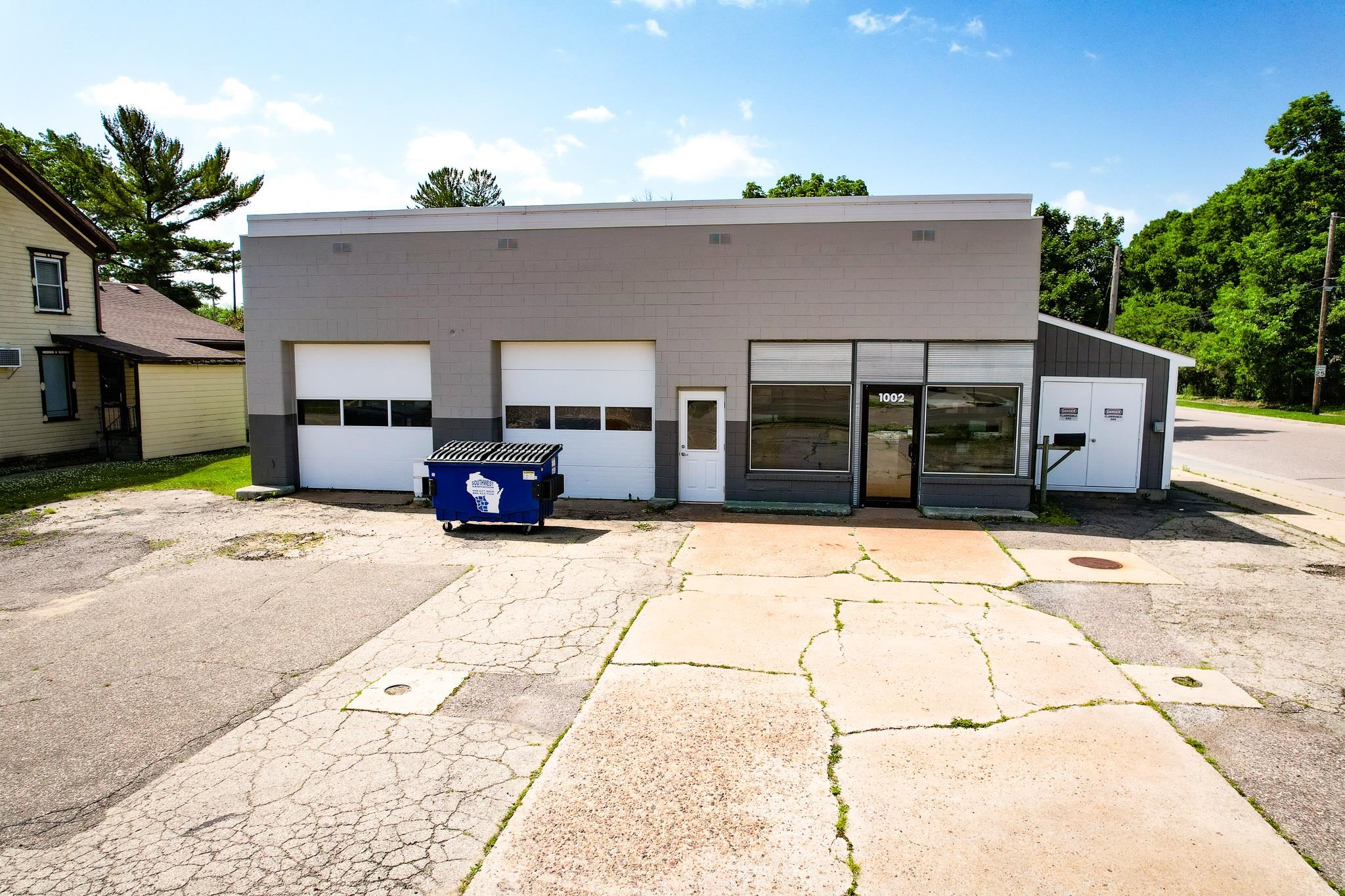 1002 E Main Street