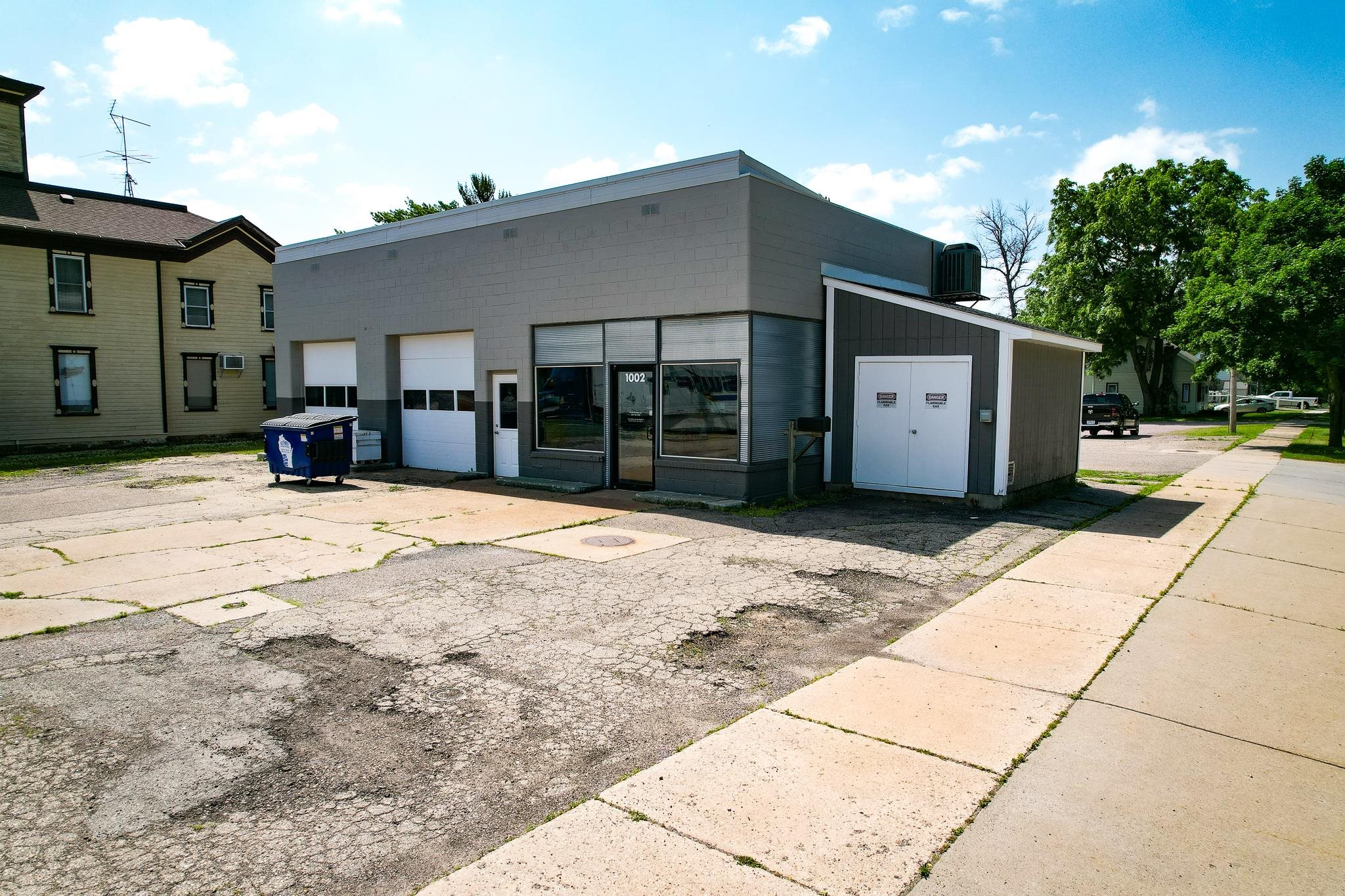 1002 E Main Street