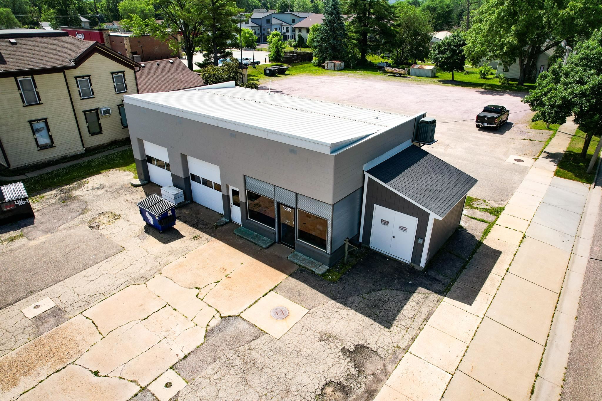 1002 E Main Street