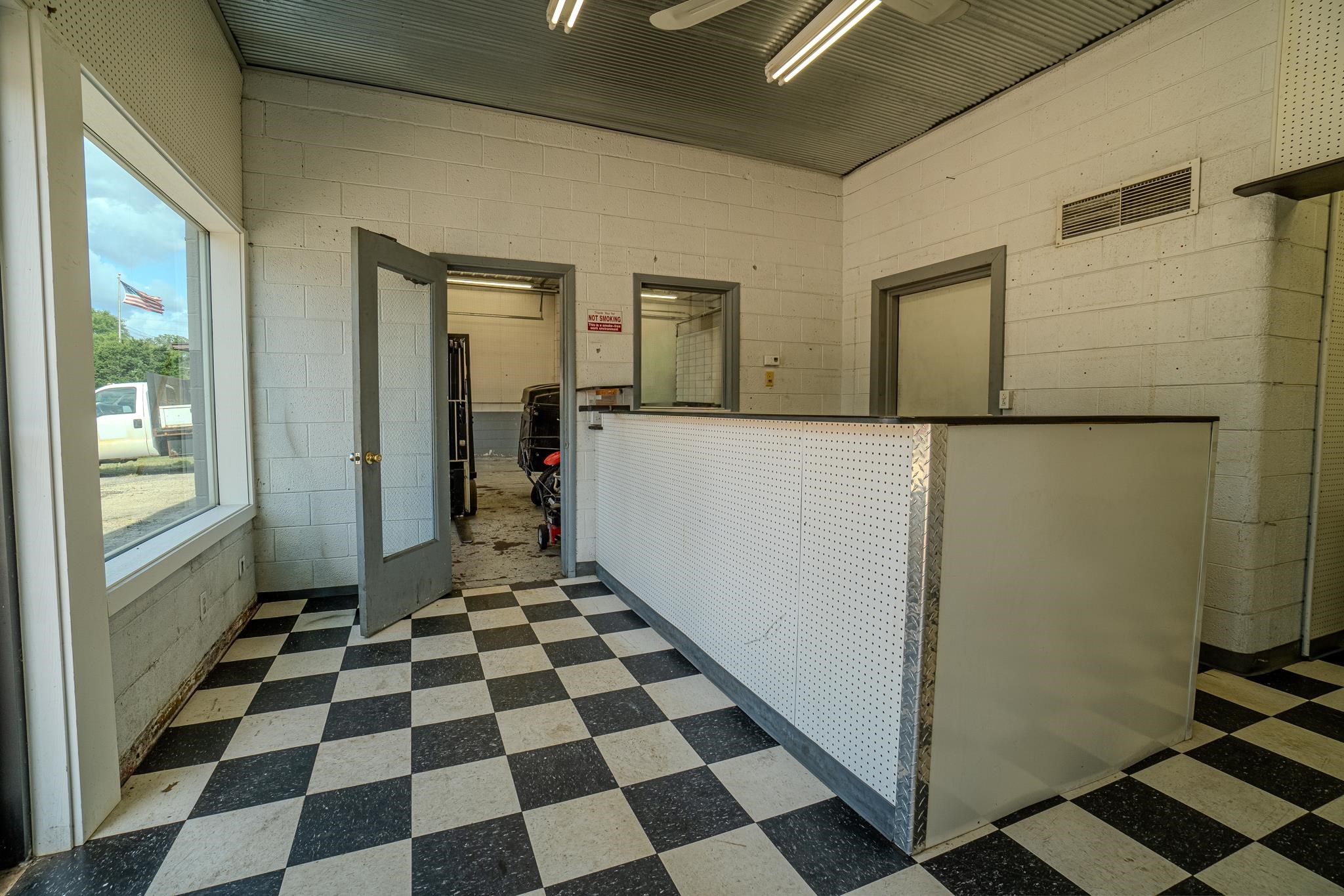 1002 E Main Street