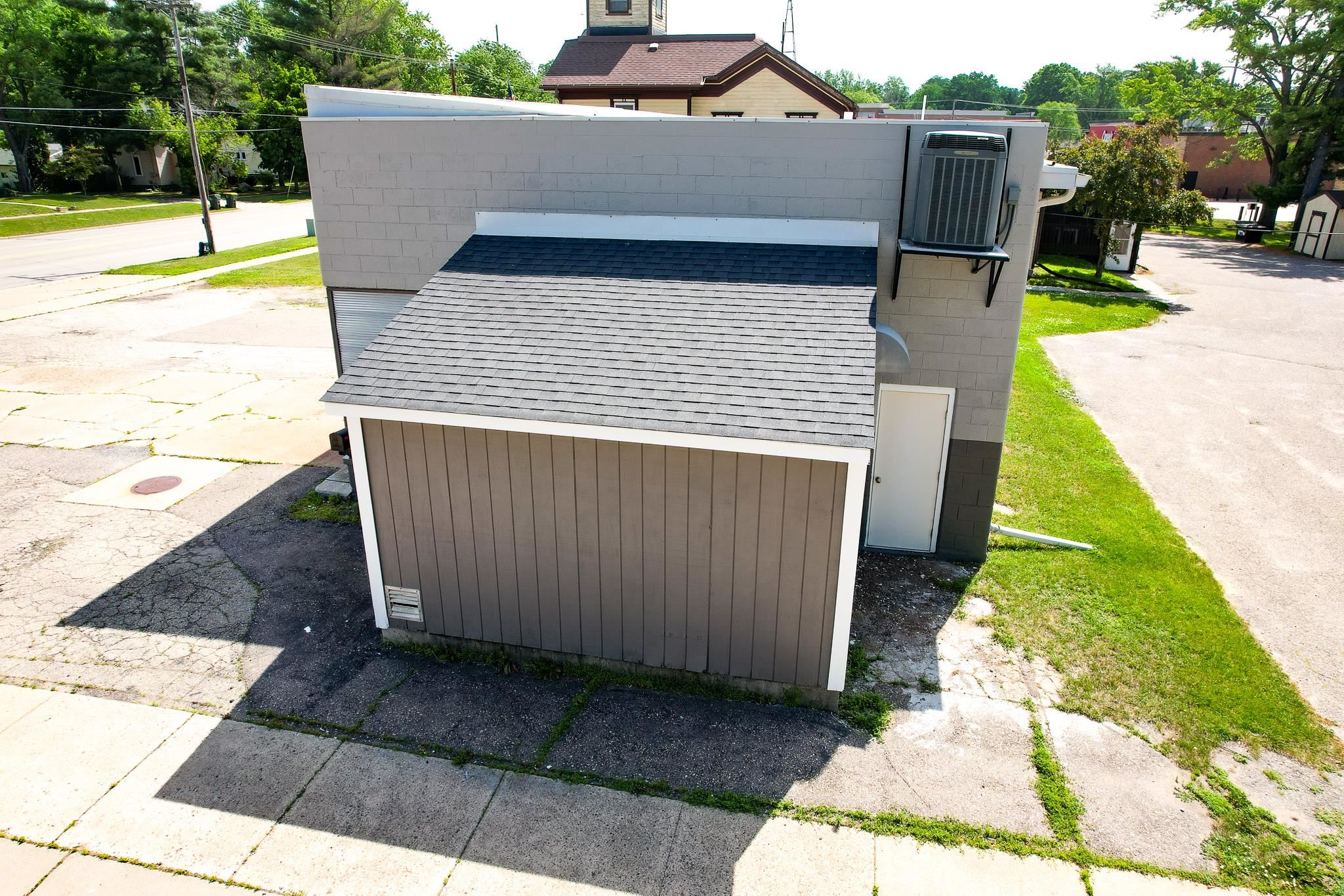 1002 E Main Street