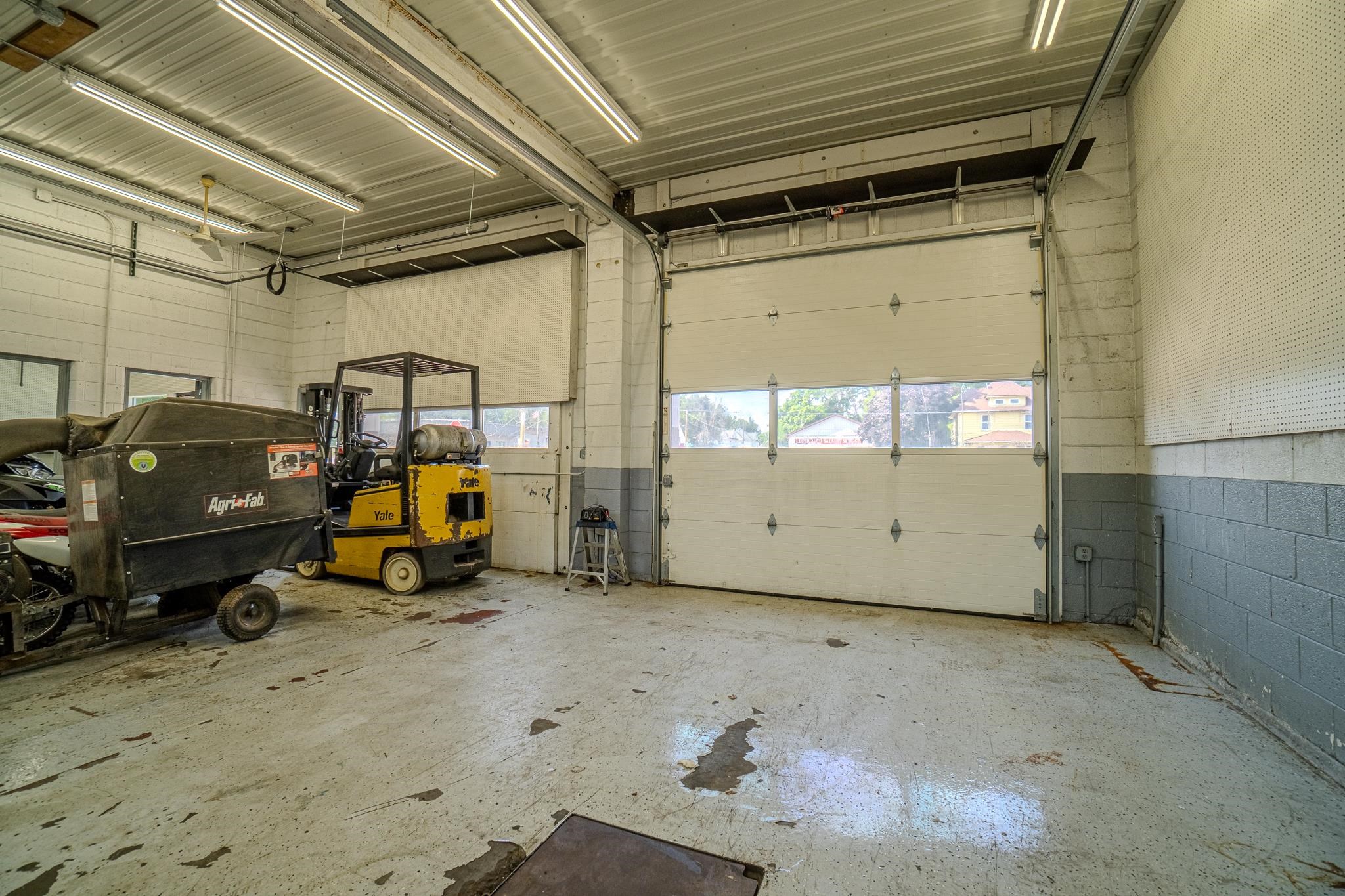 1002 E Main Street