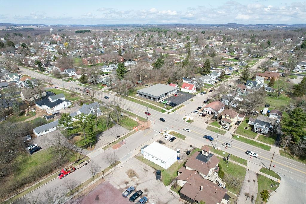 1002 E Main Street