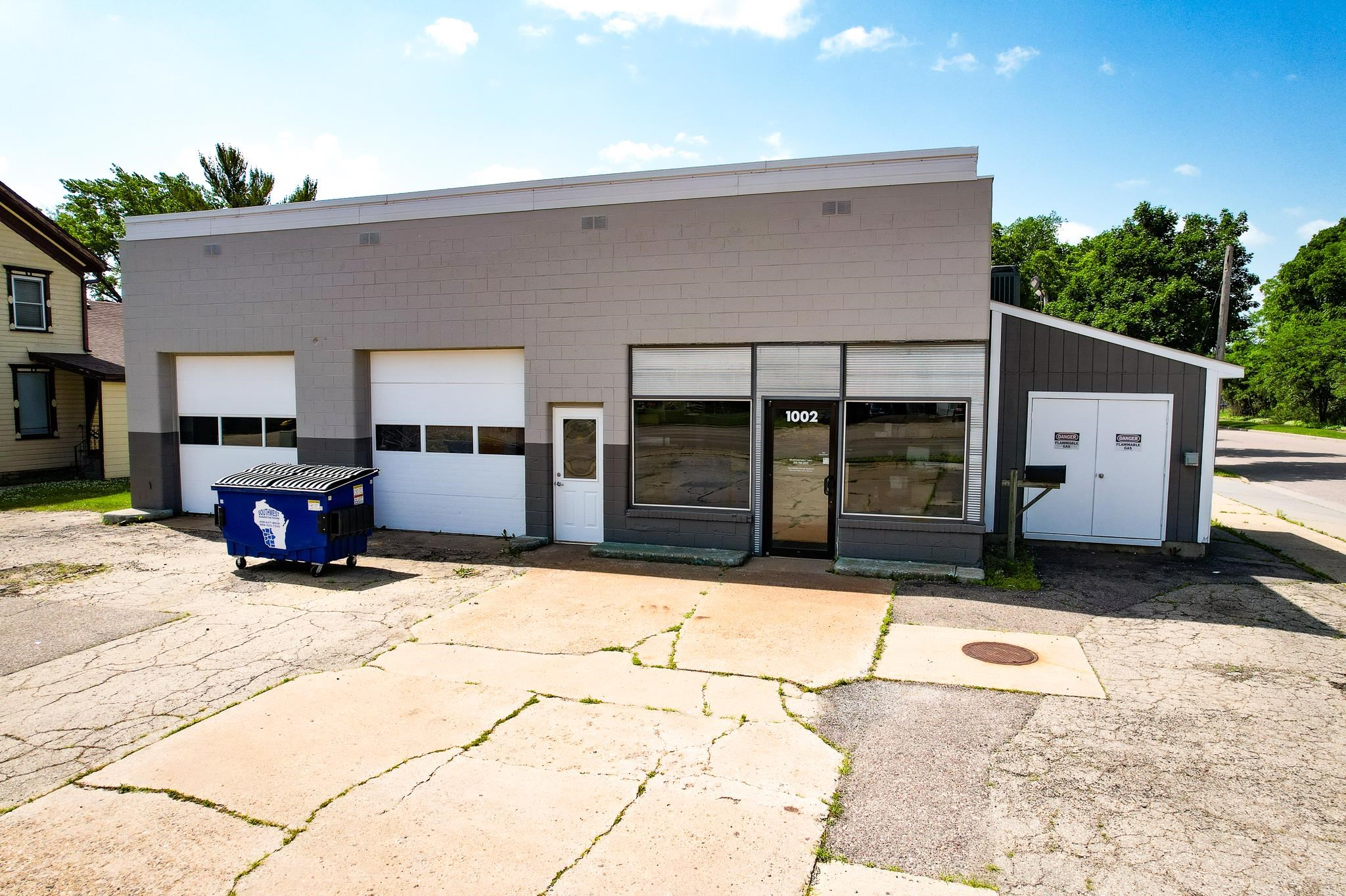 1002 E Main Street