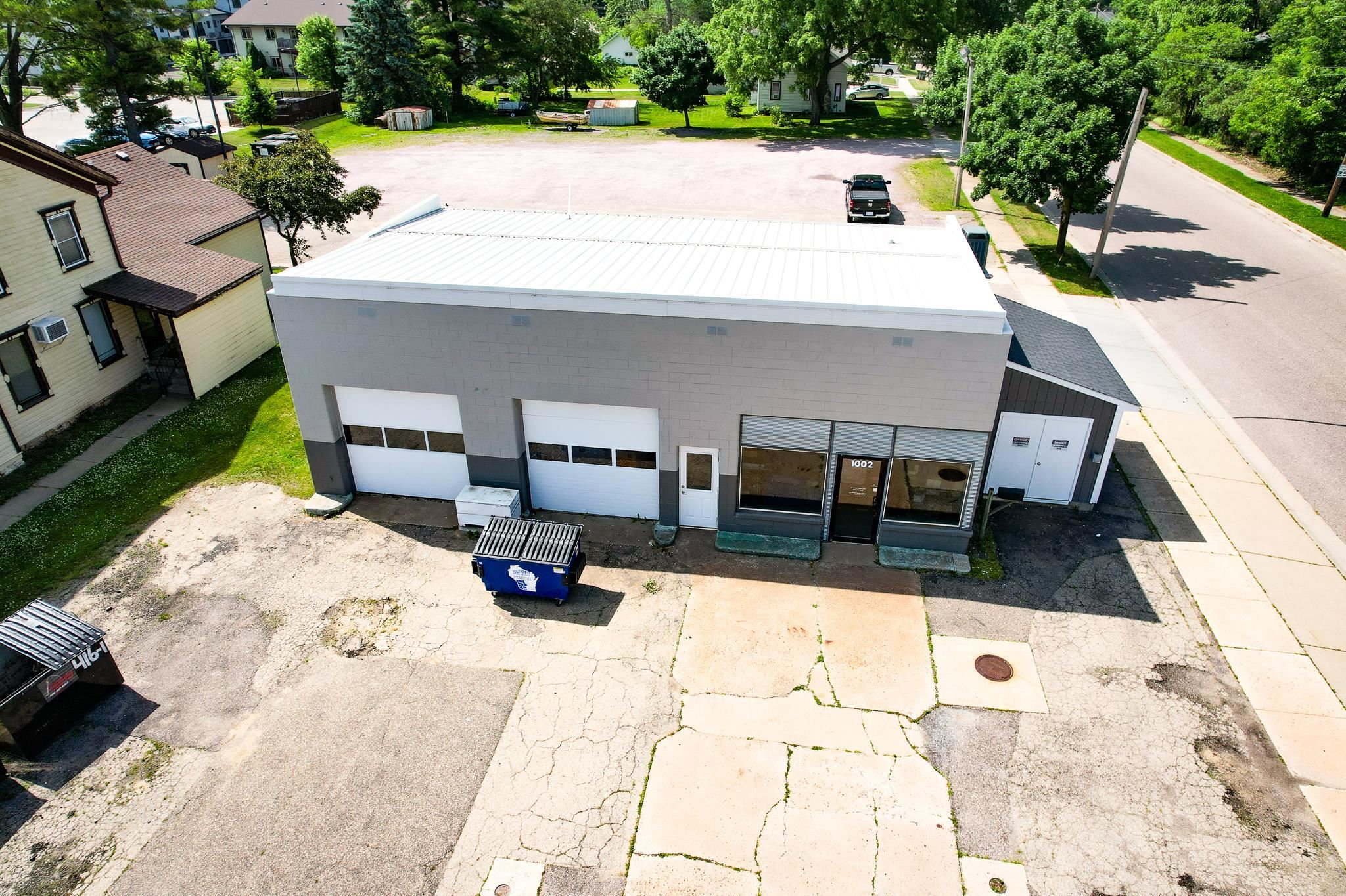 1002 E Main Street