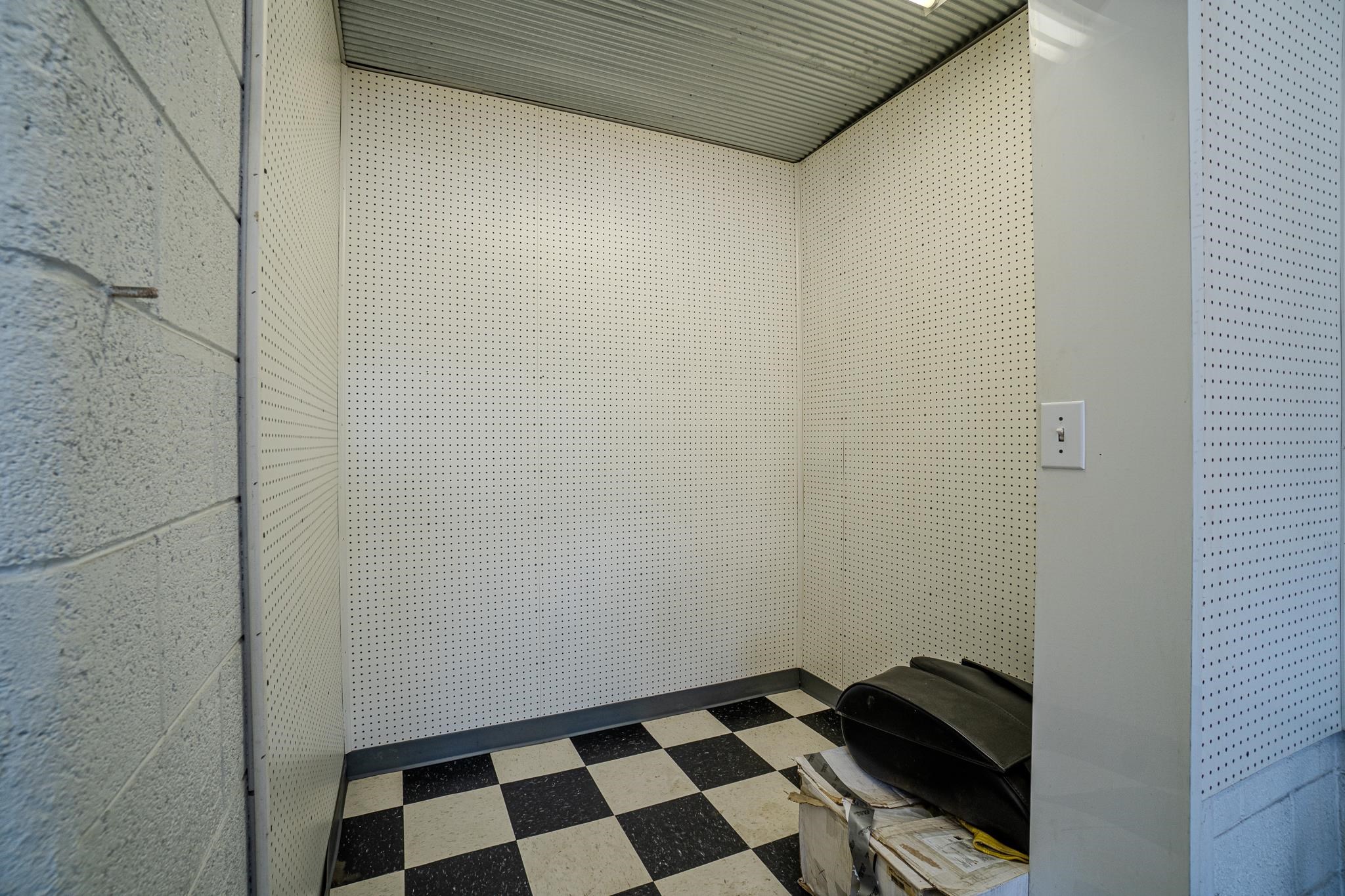 1002 E Main Street