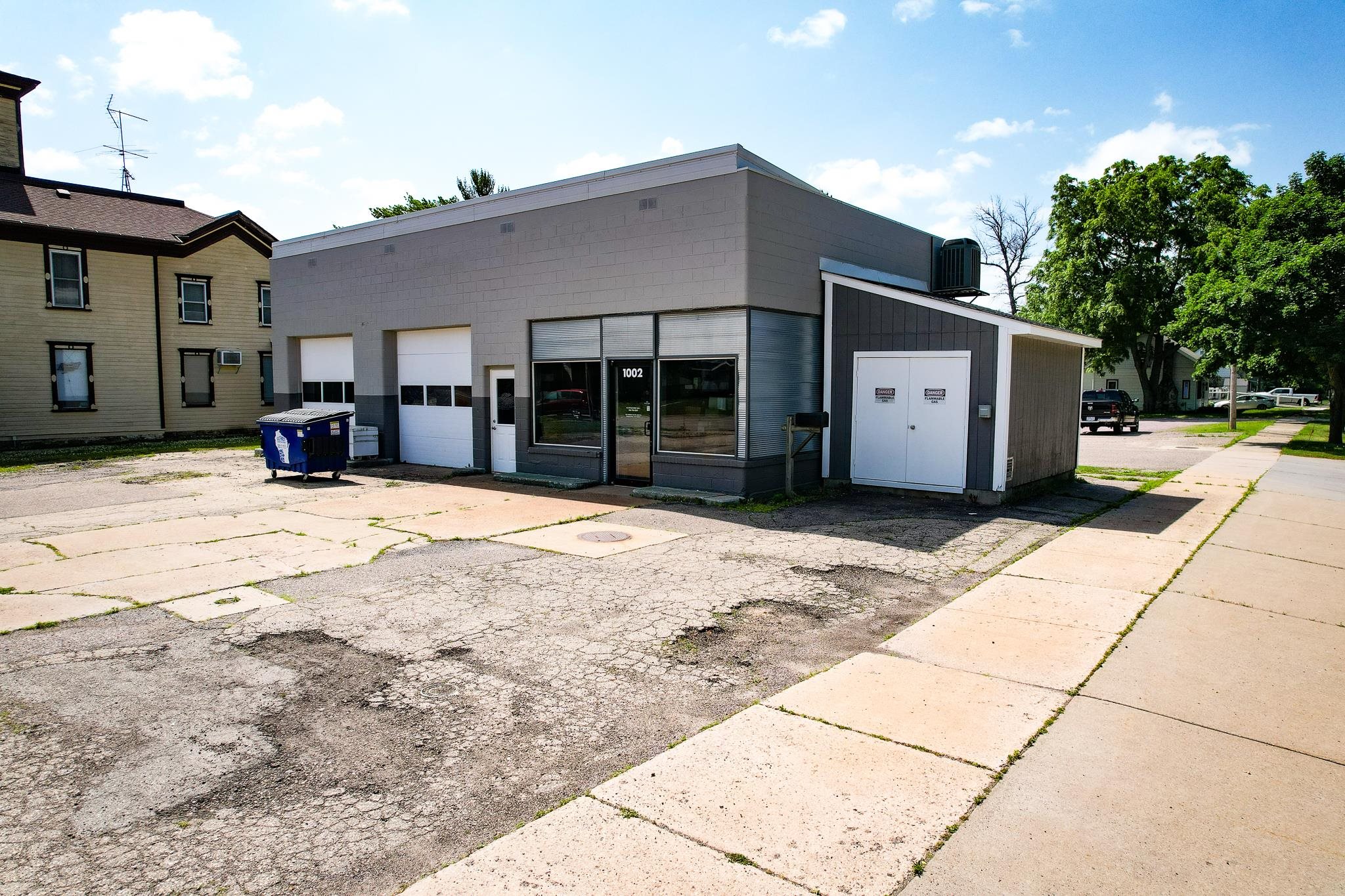 1002 E Main Street
