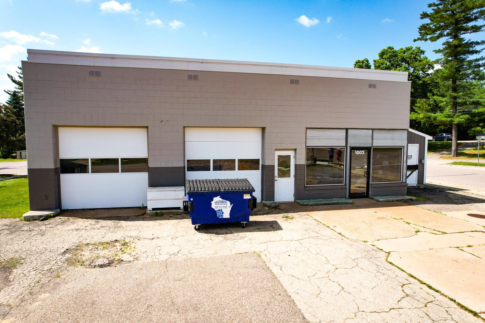1002 E Main Street