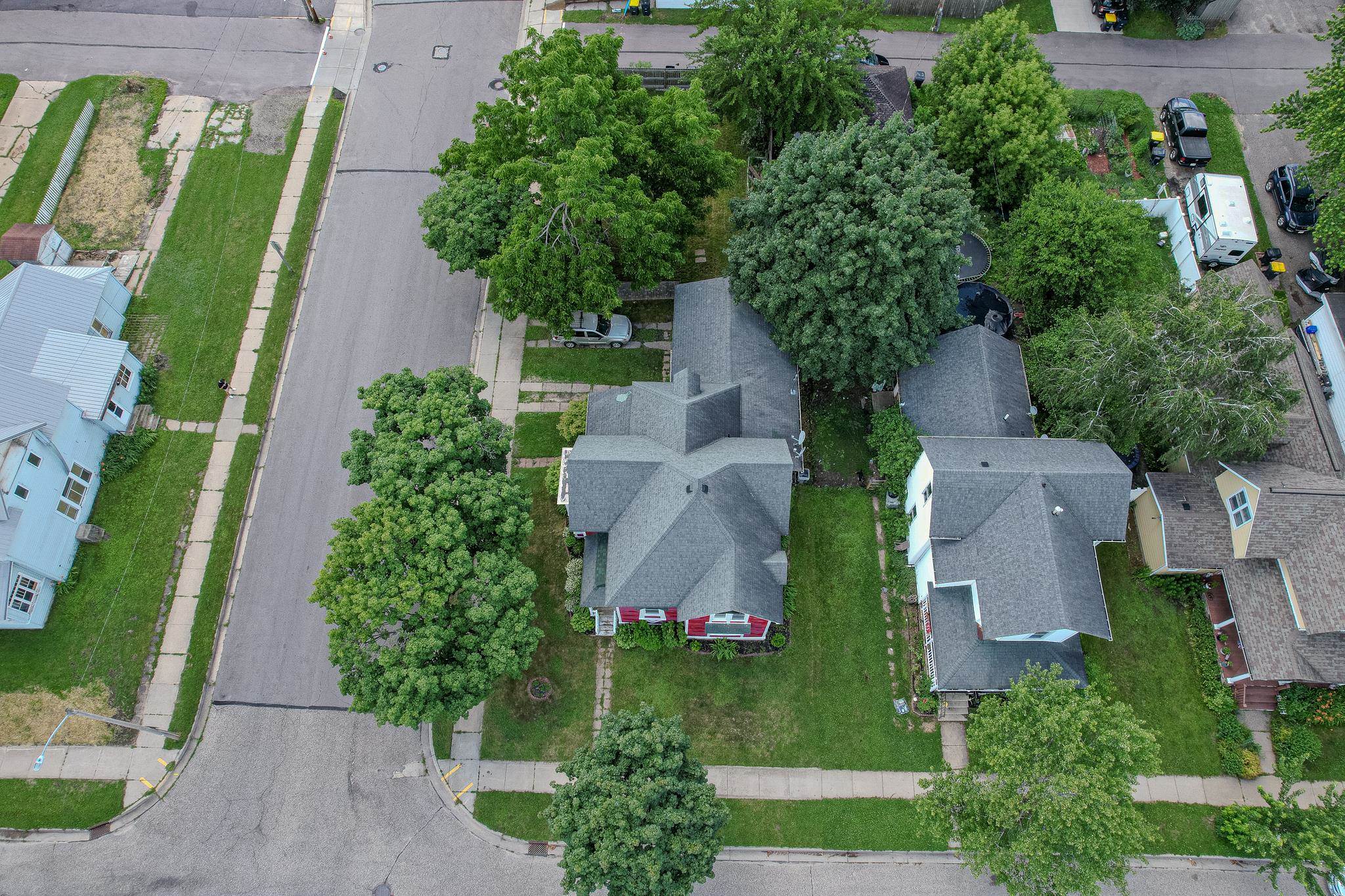 523 Kilbourn Avenue