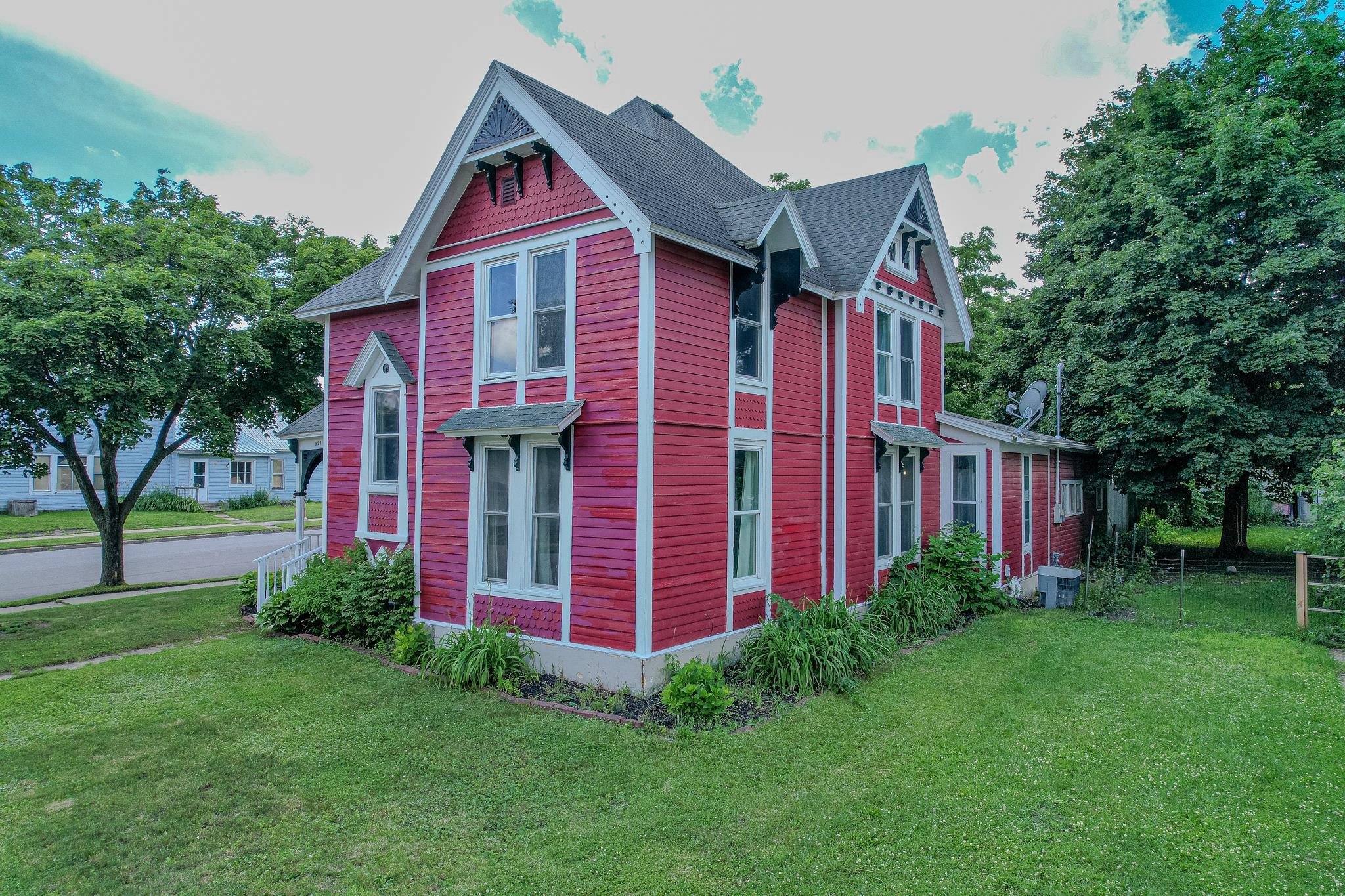 523 Kilbourn Avenue