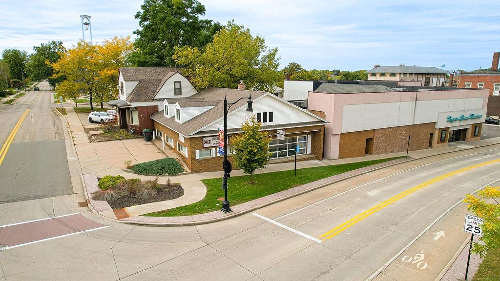 250 E Grand Avenue