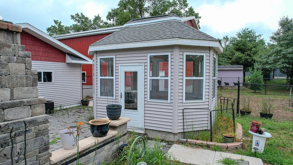 661 Jack Pine Arbor Road