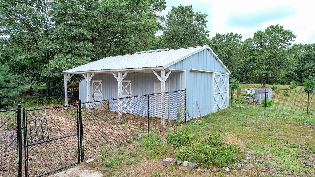 661 Jack Pine Arbor Road