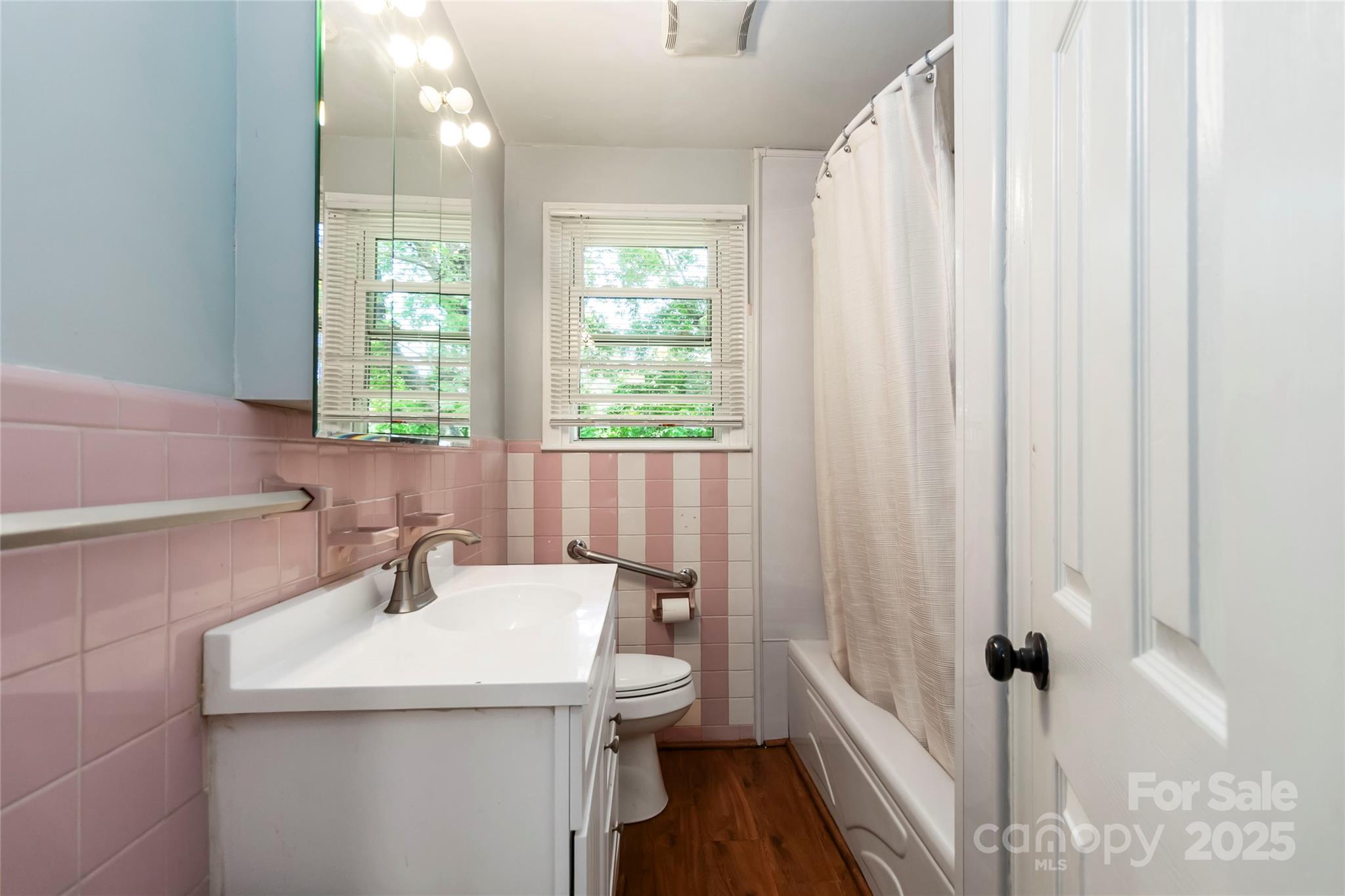 5111 Tewkesbury Road