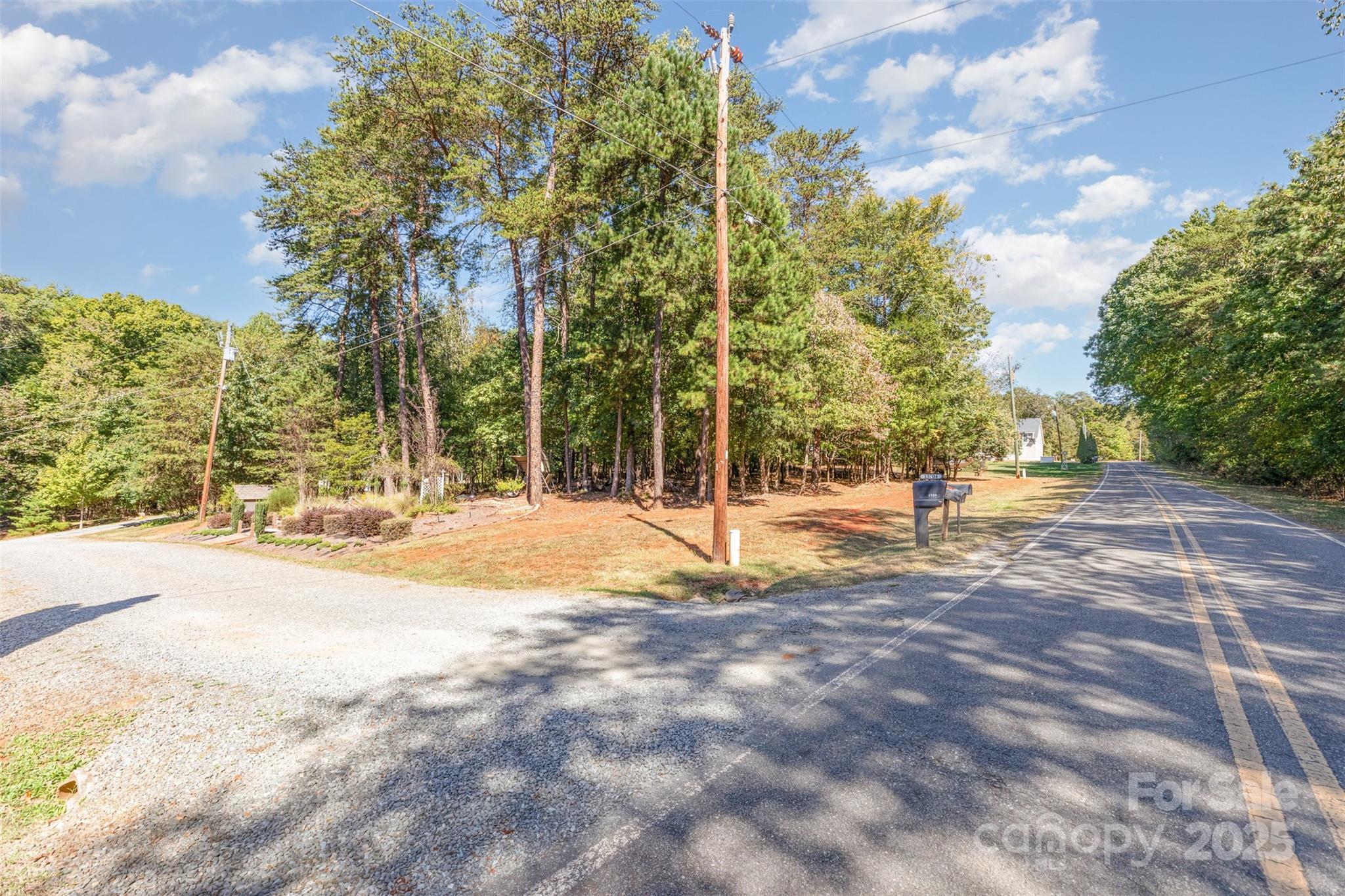 13700 Woody Point Road