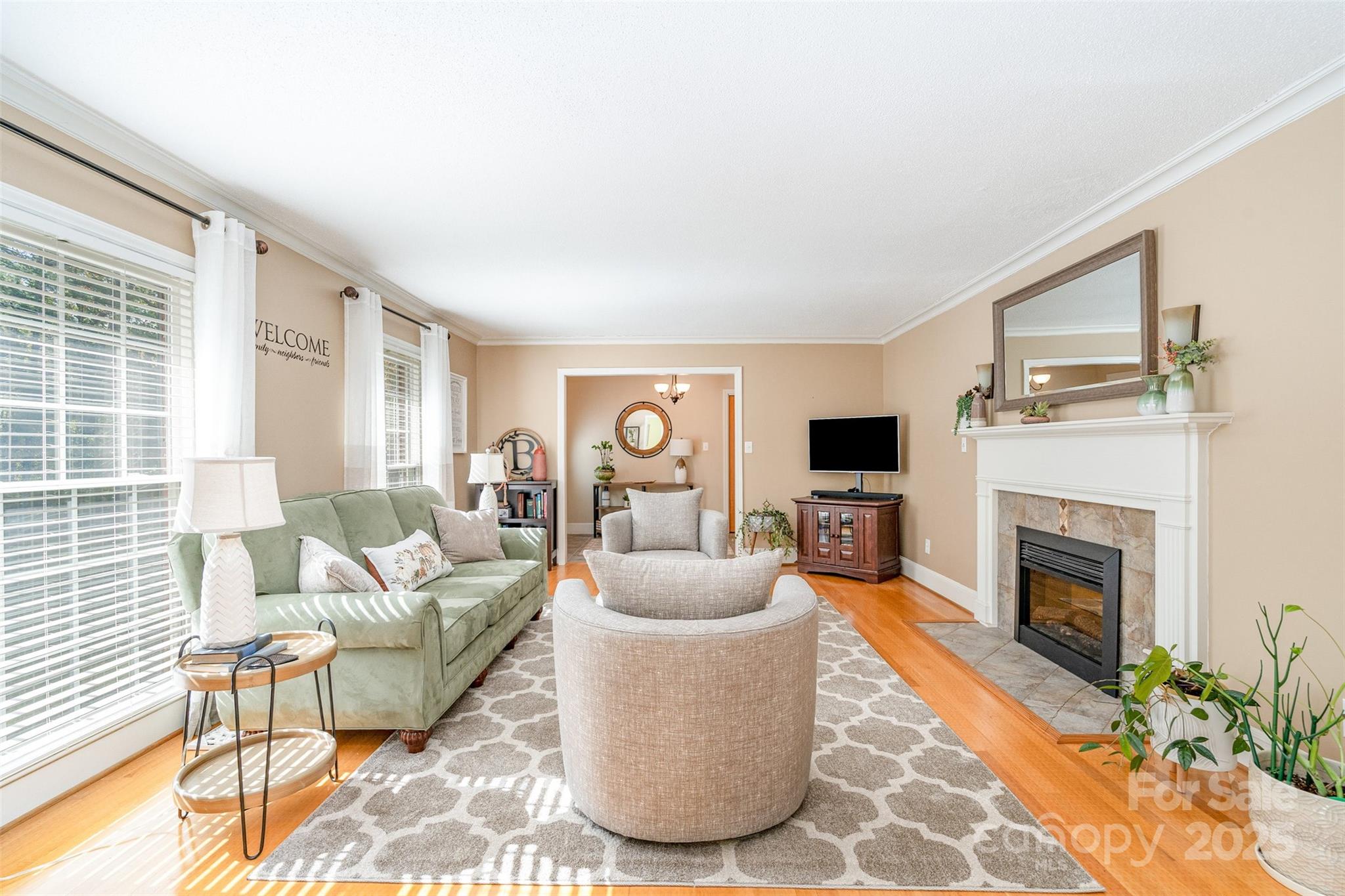 13704 Woody Point Road