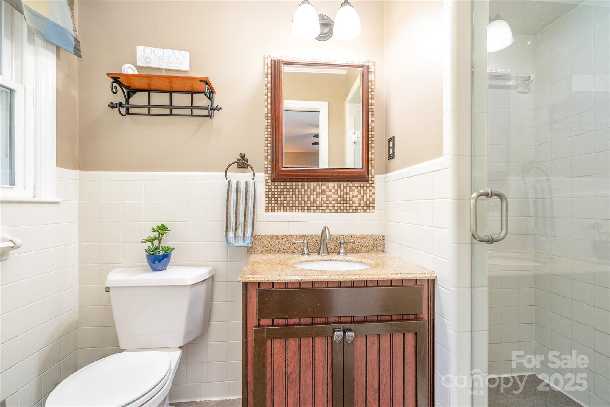 13704 Woody Point Road