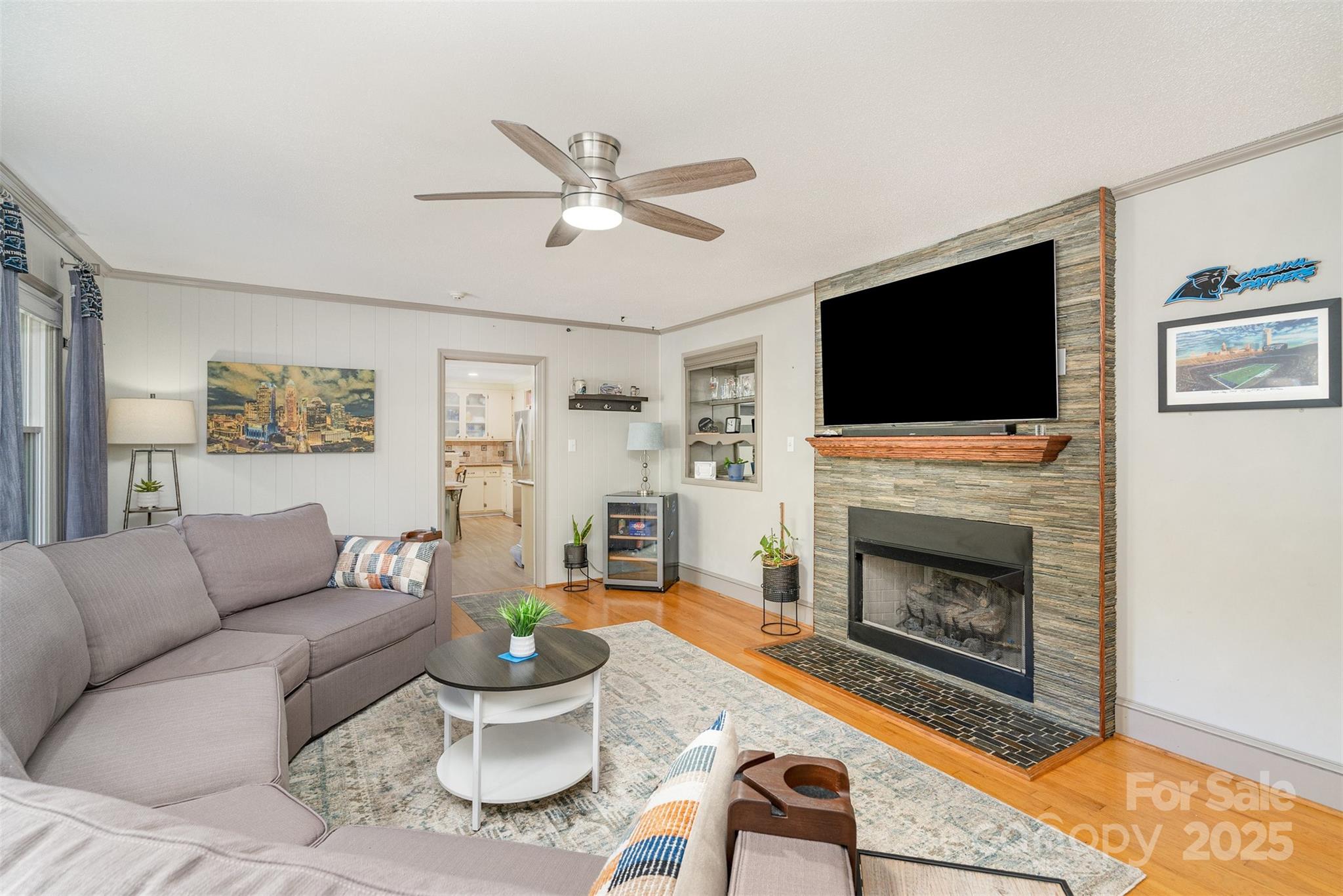 13704 Woody Point Road