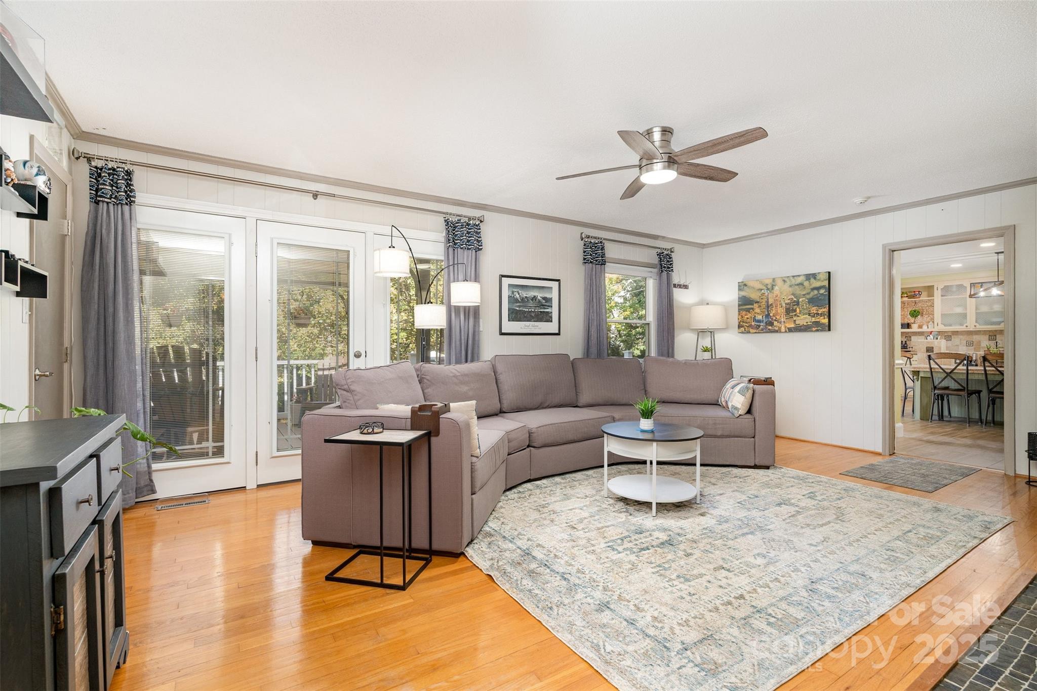 13704 Woody Point Road