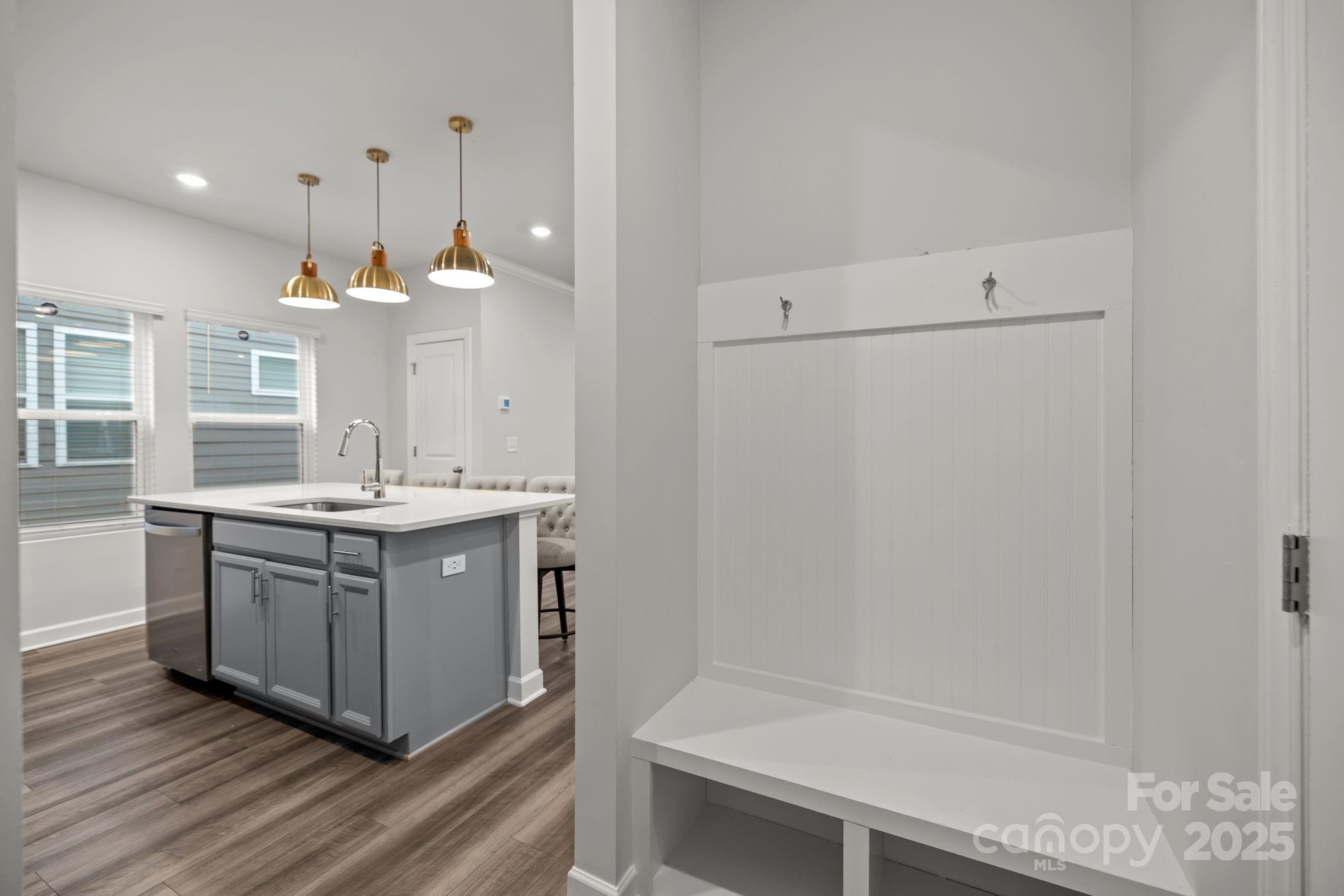 11040 Broadbent Court