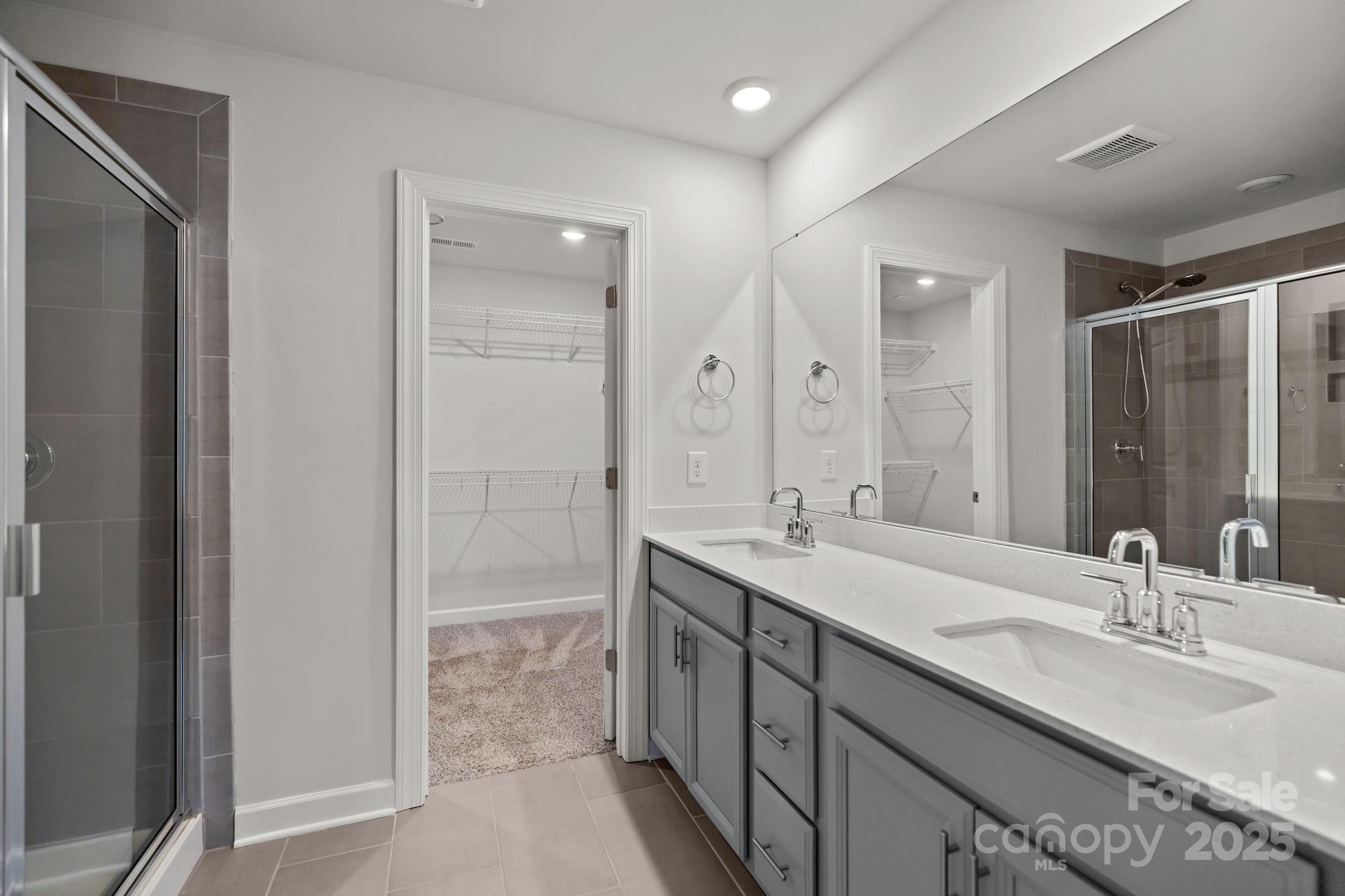 11040 Broadbent Court