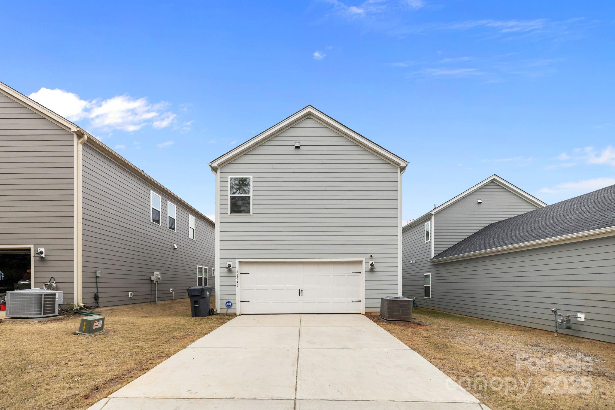 11040 Broadbent Court