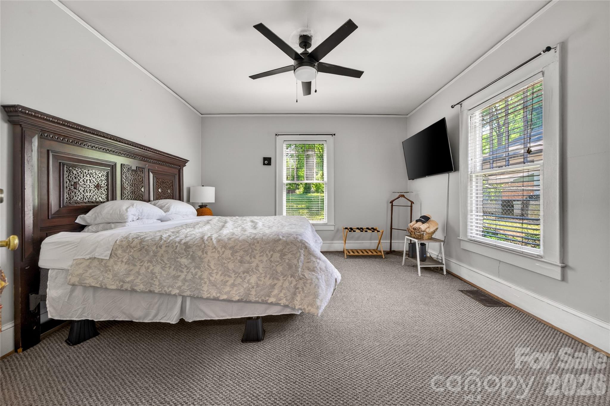405 Walnut Avenue