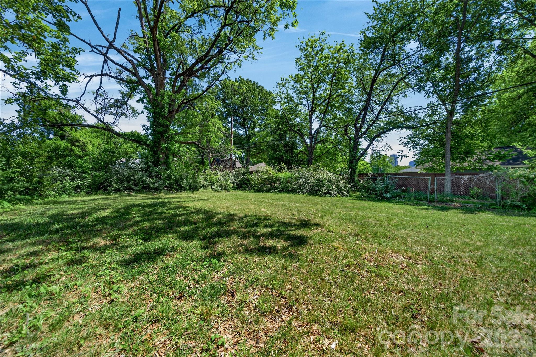 405 Walnut Avenue