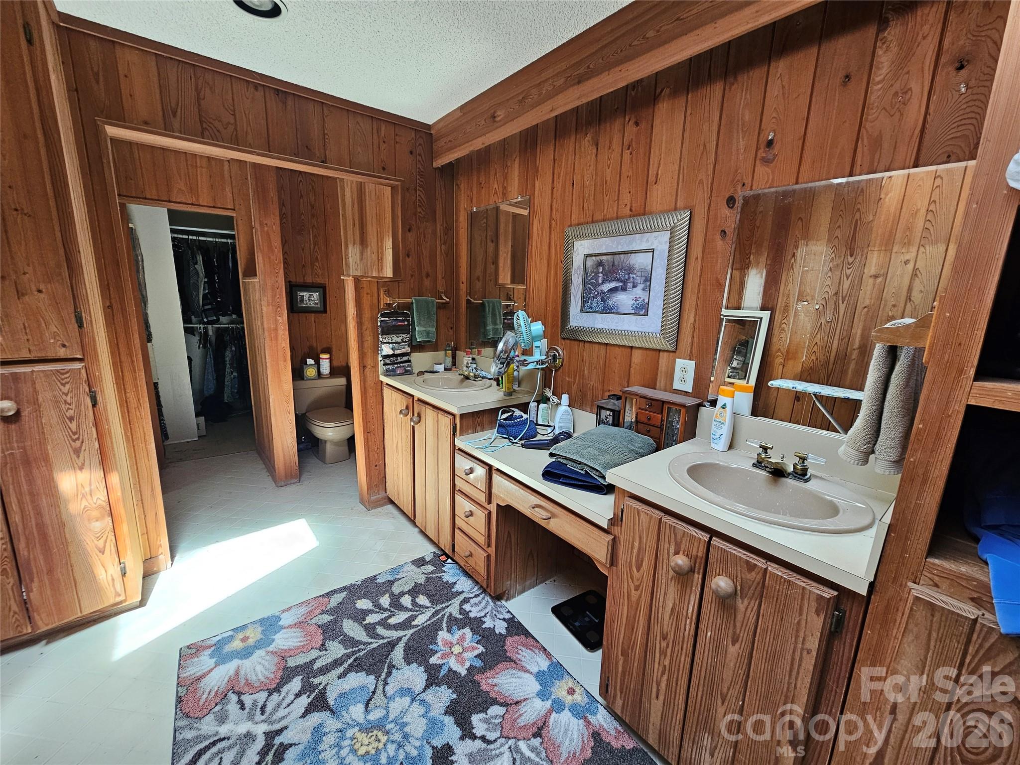 1108 Oak Hill Drive