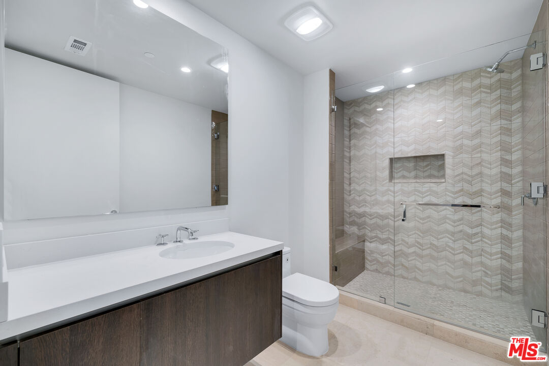 17330 TRAMONTO DR Unit: 101